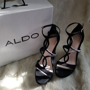 *SOLD* Aldo Unelinia Sandals Size 8.5
